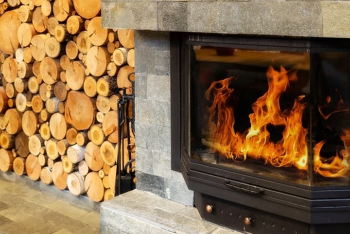 6 Reasons Fireplace Smoke is Coming into Your House