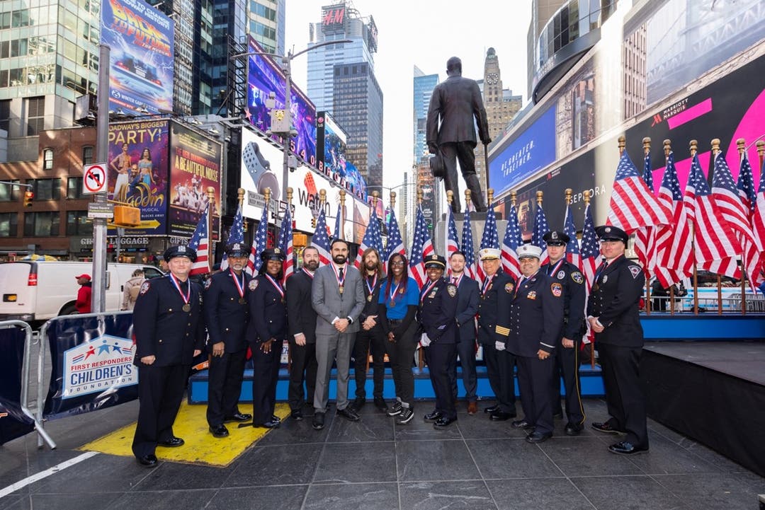 First Responders Children's Foundation Presents Hero of Honor Award to Nashville First Responders